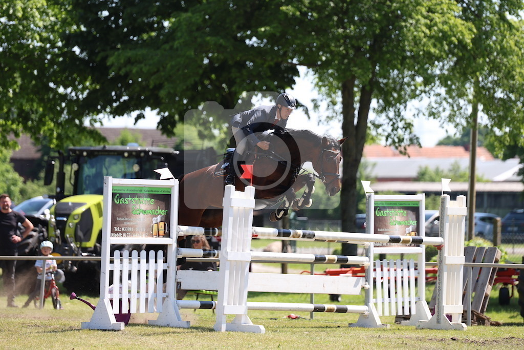D36A6519 | Pauline Ullmann Photography - Realisiert mit Pictrs.com