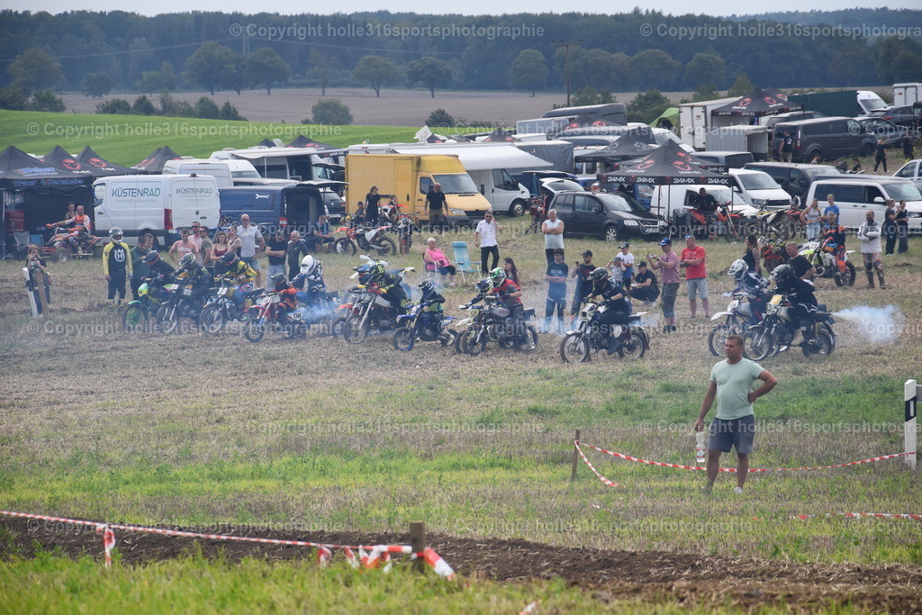 DSC_0765 | Sportfotografie , Motorsport, Motoross, Reitsport, Mointainbike, Enduro,
Landschaft , Outdoor, Eventfotografie, Landschaft, Bilder online bestellen - Realisiert mit Pictrs.com