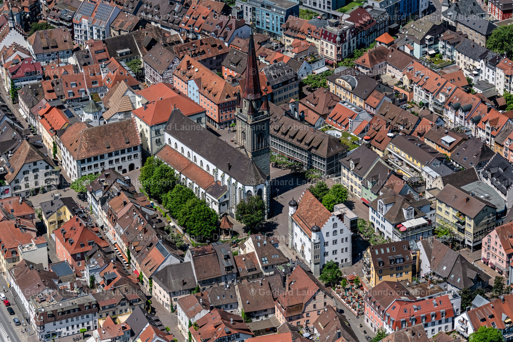 4027533 | RADOLFZELL AM BODENSEE 17.05.2020 Kirchengebäude des Münster Unserer lieben Frau in Radolfzell am Bodensee im Bundesland Baden-Württemberg, Deutschland. // Church building of the cathedral of Unserer lieben Frau in Radolfzell am Bodensee in the state Baden-Wuerttemberg, Germany. Foto: Gerhard Launer