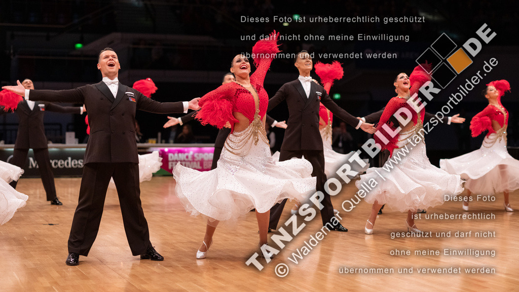20251115-00090 | Hier finden Sie Tanz Bilder vom Latein und Standard Formationen tanzen. Sportbilder vom Tanzsport. Schöne Fotos und von Weltmeisterschaft, Europameisterschaft, Bundesliga, Regionalliga, Oberliga und Landesliga sowie von GOC Stuttgart, DanceComp, WM Bremen