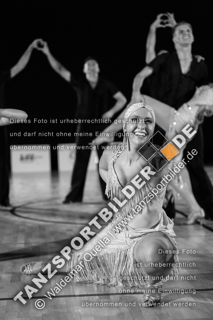 20250504-10705 | Hier finden Sie Tanz Bilder vom Latein und Standard Formationen tanzen. Sportbilder vom Tanzsport. Schöne Fotos und von Weltmeisterschaft, Europameisterschaft, Bundesliga, Regionalliga, Oberliga und Landesliga sowie von GOC Stuttgart, DanceComp, WM Bremen