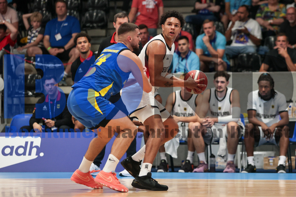 SES_RRGBAS20250723-126 | bond - Realisiert mit Pictrs.com