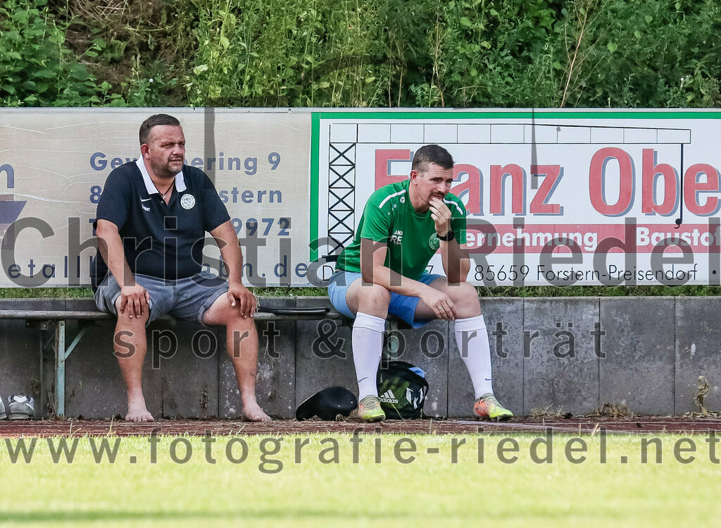 2023-07-09_044_FC_Forstern_gegen_SpVgg_Neuching | Forstern, Deutschland, 09.07.2023:
Fußball, Kreisklasse 2023 / 2024, Testspiel, FC Forstern gegen SpVgg Neuching, Endergebnis: 2:4

Trainer Robert Edlfurtner (SpVgg Neuching)

Foto: Christian Riedel / fotografie-riedel.net