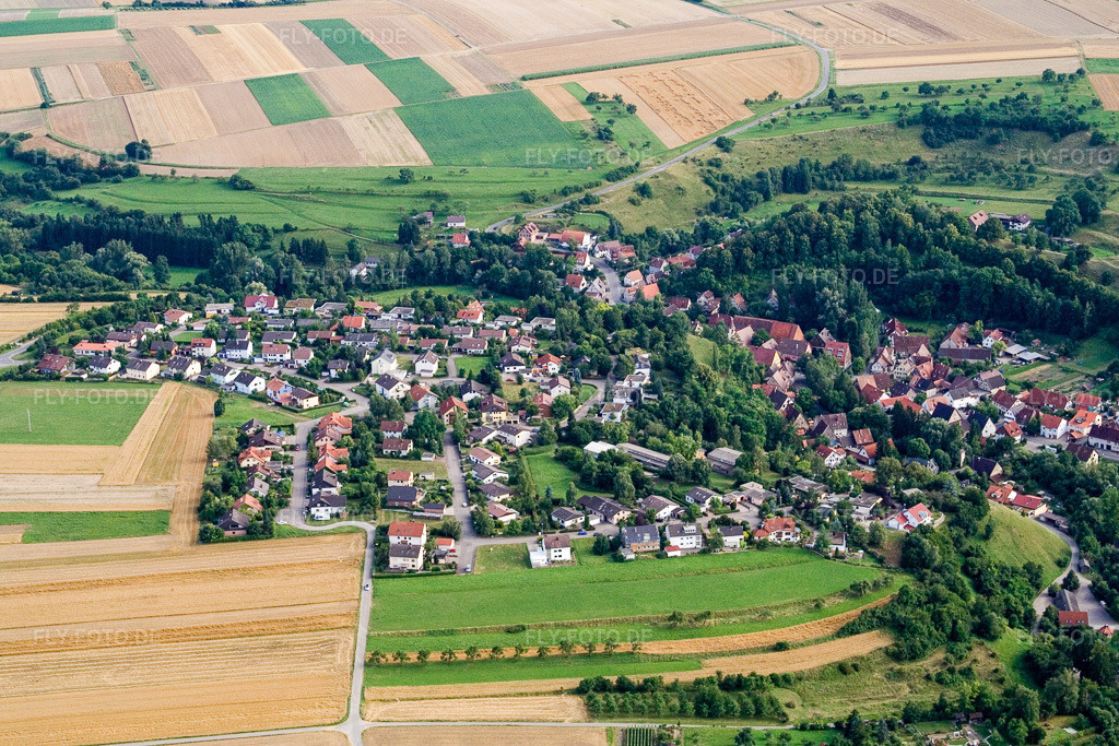 Luftbild: Ortsansicht von Norden im Ortsteil Reusten in Ammerbuch im Bundesland Baden-Württemberg in Deutschland. Foto: IMG_12273.jpg vom 02.08.2008 durch Werner Riehm/FLY-FOTO.de