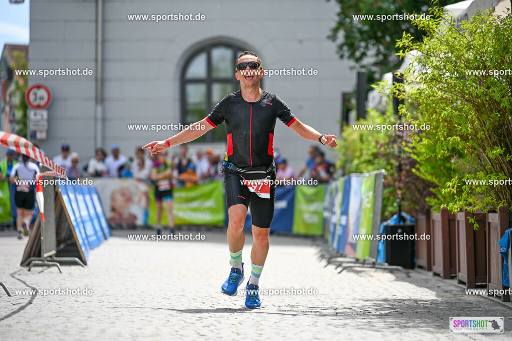 SZI_8696 | Stadttriathlon Erding 2025. #yourpictrs #sportshot_your_pictrs @Sportshotphotography #stadttriathlonerding Copyright: www.sportshot.de