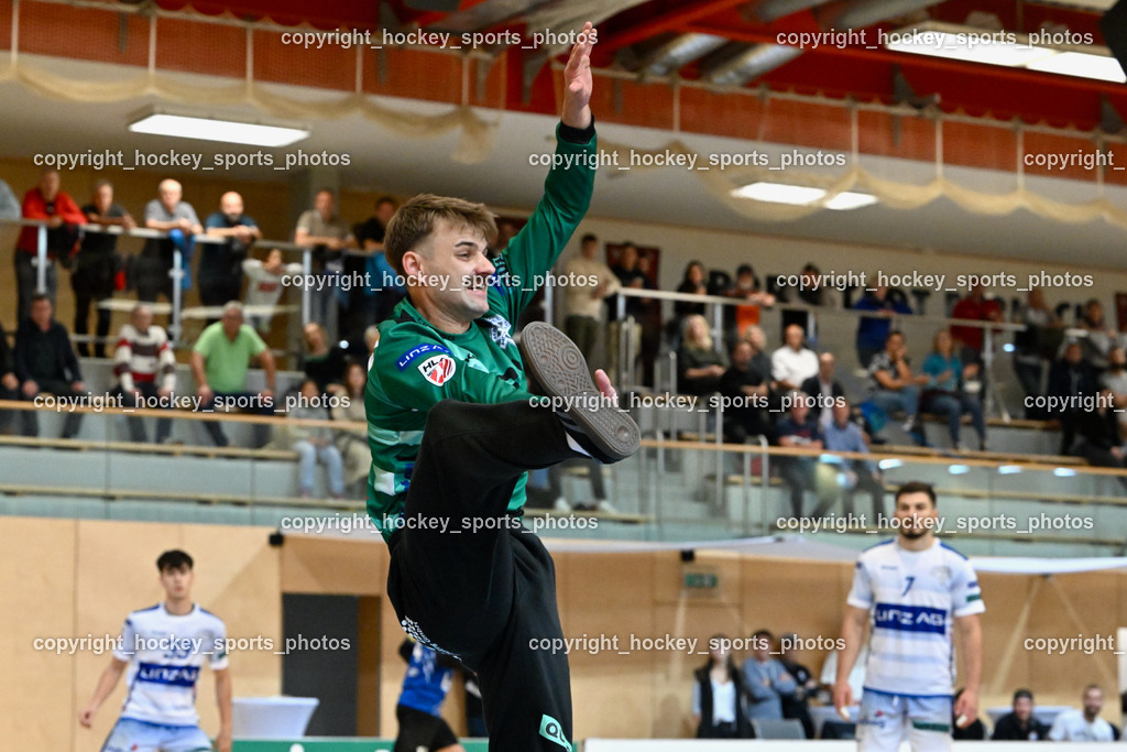 SC Ferlach vs. HC Linz AG 11.10.2023 | #61 KAIPER Florian HC LINZ, SC Ferlach vs. HC Linz AG 11.10.2023, SC Ferlach vs. HC Linz AG am 11.10.2023 in Ferlach (Ballspielhalle Ferlach), Austria, (Photo by Bernd Stefan)