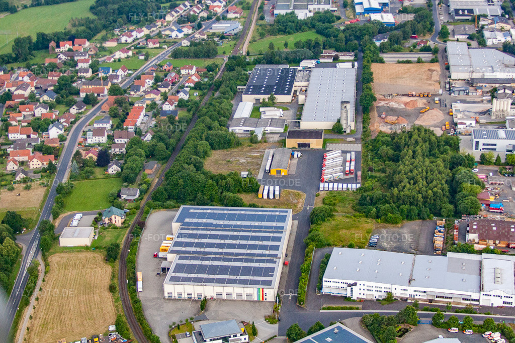 Luftbild: Industriegebiet mit eismann im Ortsteil Welkers in Eichenzell im Bundesland Hessen in Deutschland. Foto: IMG_68883.jpg vom 22.06.2014 durch Werner Riehm/FLY-FOTO.de