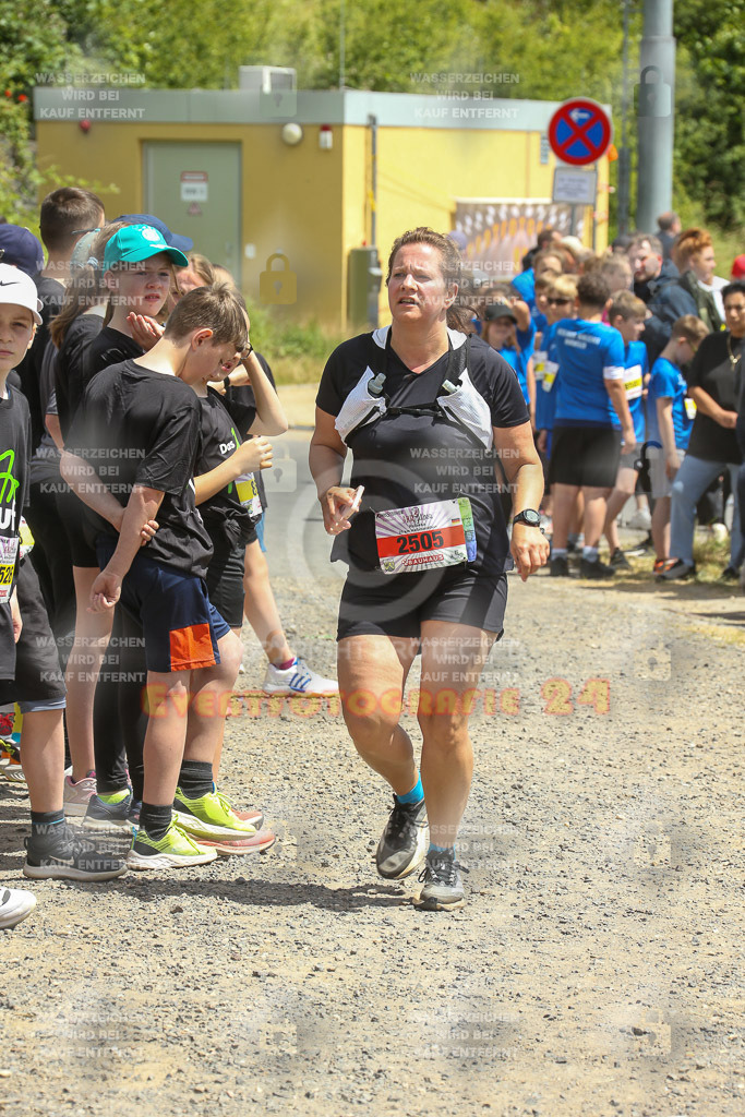 240615_1325_EX1_0694 | Sportfotografie im Rhein-Sieg Kreis, Köln, Bonn, NRW, Rheinland Pfalz, Hessen, etc. Unser Tätigkeitsfeld umfasst den Laufsport vom Volkslauf über den Marathon, Duathlon, Triathon bis zum Ultralauf wie Kölnpfad Ultra oder Schindertrail.