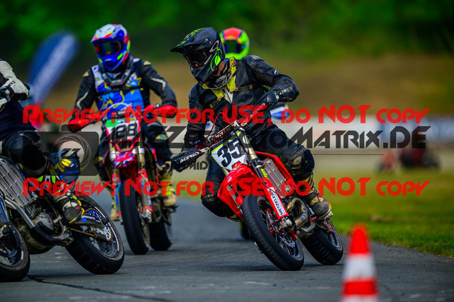 MaZZes_Fotomatrix_20250502_6007705_9004 | UE40