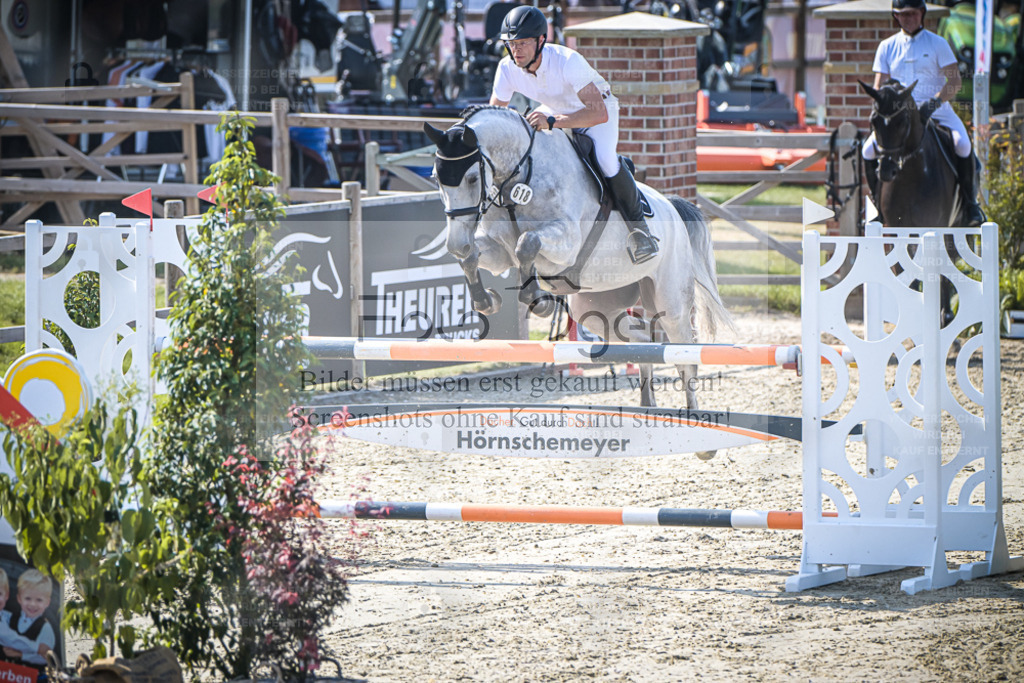 DOS_0041 | Entdecke hochwertige Reitturnierfotos von Foto Oger. Professionell, emotional und authentisch – jetzt Lieblingsmomente im Shop bestellen. - Realisiert mit Pictrs.com