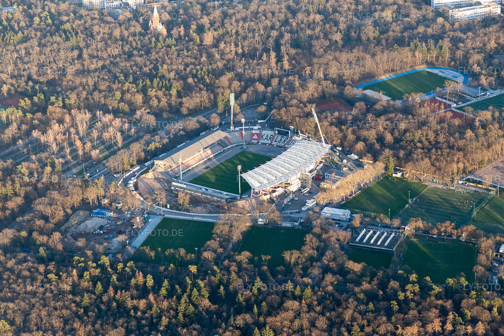 Luftbild: Wildparkstadion, Baustelle im Ortsteil Innenstadt-Ost in Karlsruhe im Bundesland Baden-Württemberg in Deutschland. Foto: IMG_112940.jpg vom 20.03.2019 durch Werner Riehm/FLY-FOTO.de
