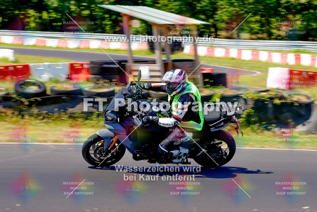 _MOT9379 | Hier findet Ihr Bilder von Touristenfahrten auf der Nürburgring Nordschleife oder von anderen Veranstaltungen die ich besucht habe. Viel Spass beim Durch Schauen 