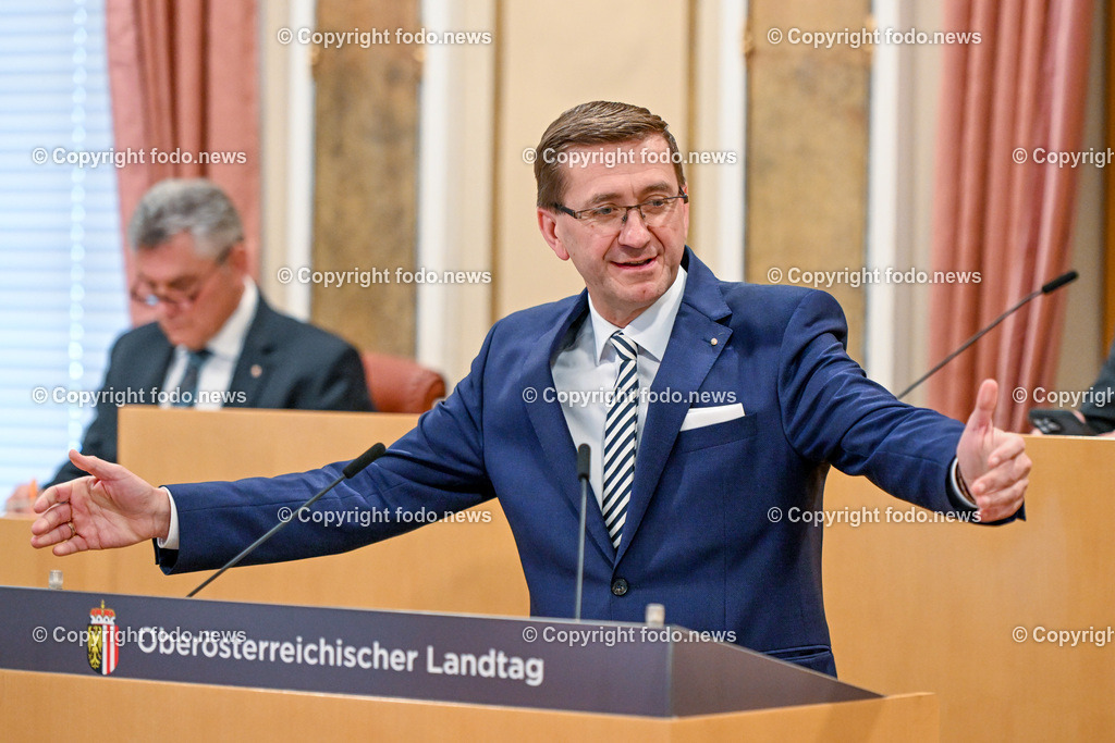 Landhaus Linz_ Promenade_ Landtagssitzung_ 20.04.2023-66 | 20.04.2023, Landhaus Linz AUT, Promenade, Landtagssitzung, im Bild LR Markus Achleitner (VP)