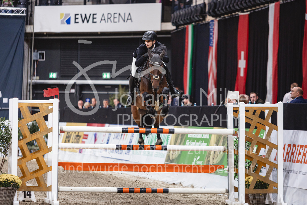 241102_Oldenburg_FinaleWaldbach-178 | Deine schönsten Turniermomente als professionelle Fotos! Entdecke hochwertige Pferdesport-Fotografie im Online-Shop. Jetzt Fotos finden & bestellen!