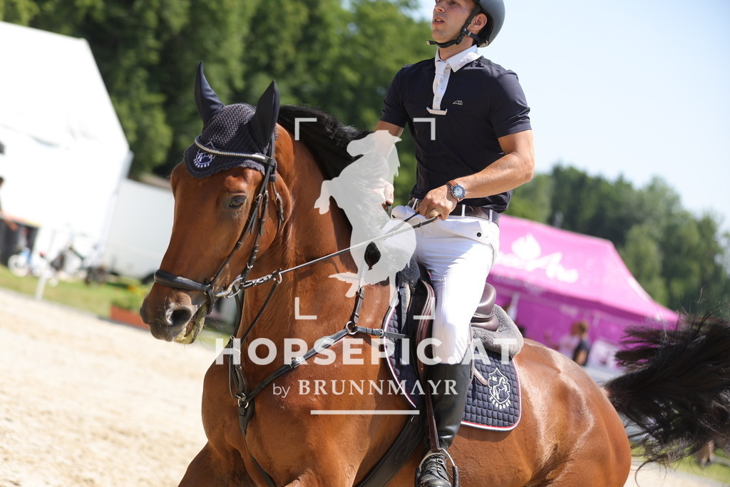 0P6A9398 | Willkommen bei Brunnmayr - Design & Fotografie – Ihrem Spezialisten für Reitturniere und Pferdeveranstaltungen in Oberösterreich, Salzburg und Bayern! Seit über 17 Jahren sind wir leidenschaftlich dabei.