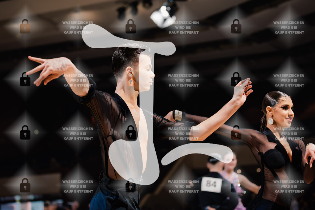 Goldstadtpokal 2025 - WDSF Open Latin Youth 7th (86) Marat Mikail Arslan _ Zeynep Duman (Türkiye)-2025-01-25-8565 | Webshop for digital downloads and prints of dance sport, event & show photographer Julian Link - Realisiert mit Pictrs.com