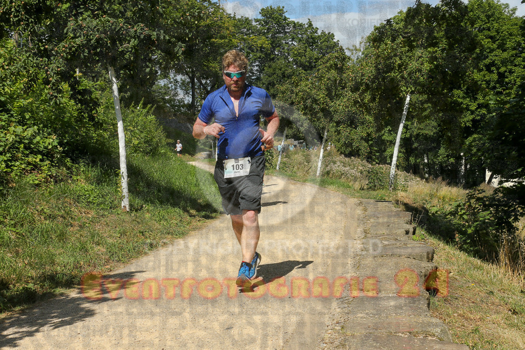 250824_1237_EX1_9947 | Sportfotografie im Rhein-Sieg Kreis, Köln, Bonn, NRW, Rheinland Pfalz, Hessen, etc. Unser Tätigkeitsfeld umfasst den Laufsport vom Volkslauf über den Marathon, Duathlon, Triathon bis zum Ultralauf wie Kölnpfad Ultra oder Schindertrail.