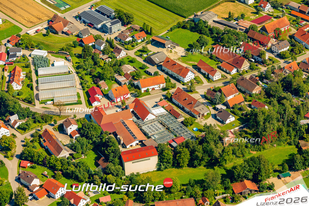 Luftaufnahme der Stadt Pleß - Die Luftaufnahme wurde 2025 vom UL-Flugzeug heraus erstellt ( keine Drohne ) - Hochauflösende Luftaufnahme - für professionelle Ausdrucke geeignet. Die Geschenkidee !Mit Lizenz und Bildrechte bestellbar