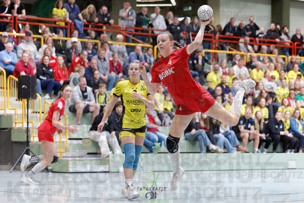Hessenmeisterschaft wJC - Finale; HSG Kleenheim - HSG Weiterstadt/ Braunsh.Worf. | Hessenmeisterschaft wJC - Finale; HSG Kleenheim - HSG Weiterstadt/ Braunsh.Worf. am 22.03.2025 in Biedenkopf (Sporthalle Lahntalschule)Photo © 2025 - Jörg Heinrich - Realisiert mit Pictrs.com
