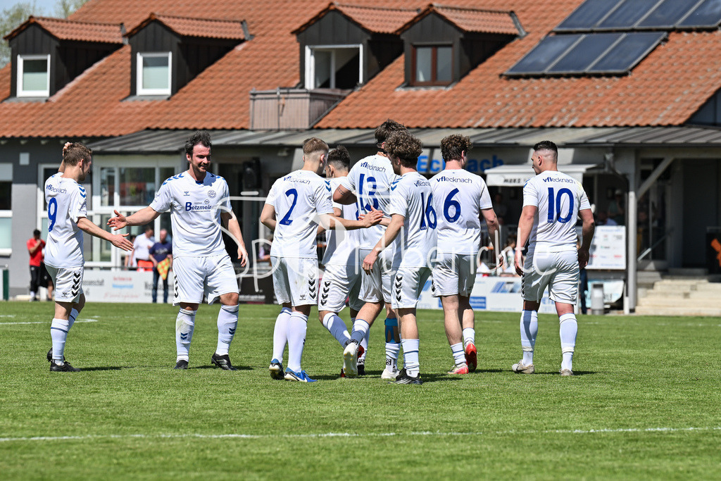 VfL Ecknach II - TSV Kühbach | Jubel nach Treffer zum 2-2 durch TSV 8