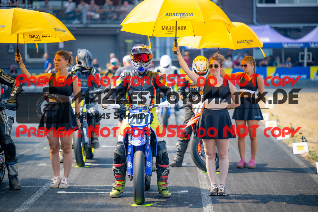 MaZZes-Fotomatrix-20260816-618939 | S2
