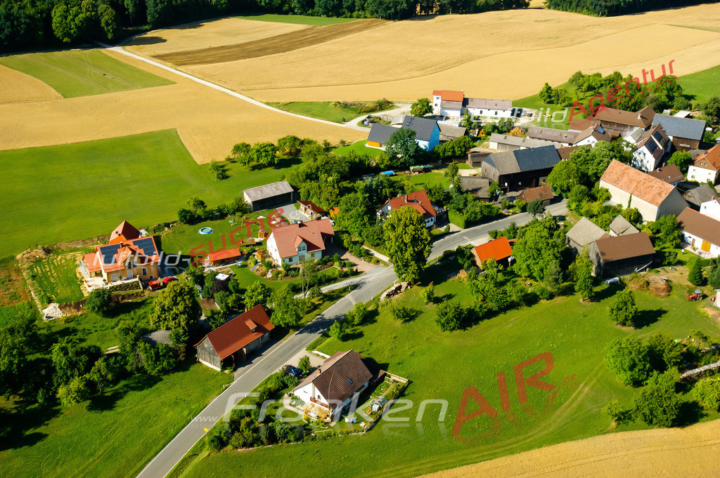 Luftbild von Großenhuel Wonsees - Luftaufnahme wurde 2008 von https://frankenair.de mittels Flugzeug (keine Drohne) erstellt - die Geschenkidee