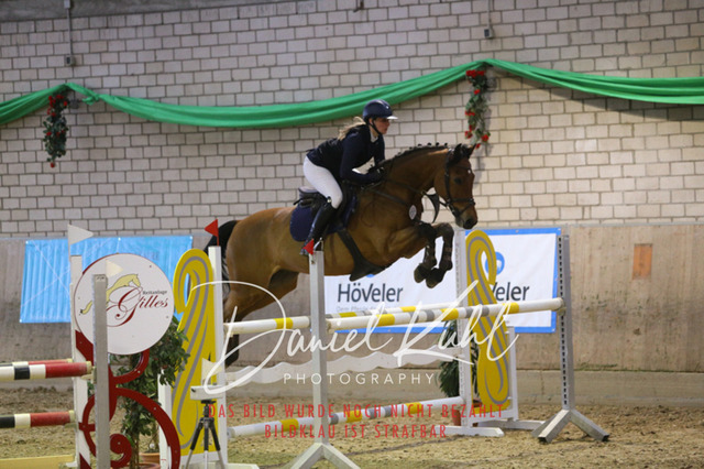 IMG_0906 | Turnierfotos kaufen im Webshop von Daniel Kuhl Photography – entdecke professionelle Reitsportfotos aus Turnieren & Events. Hochwertige Turnierbilder online bestellen & sichern. Jetzt Fotos von Reitsportturnieren kaufen!