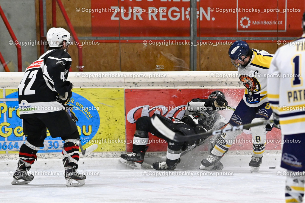 EC Tigers Paternion vs. Tarco Wölfe II | #42 Miklauc Felix Tarco Wölfe II, #8 Ortner Sandro EC Tigers Paternion, #86 Velik Friedrich Konstantin Tarco Wölfe II, EC Tigers Paternion vs. Tarco Wölfe II, EC Tigers Paternion vs. Tarco Wölfe II am 19.12.2024 in Spittal an der Drau (Eissportzentrum Spittal), Austria, (Photo by Bernd Stefan)