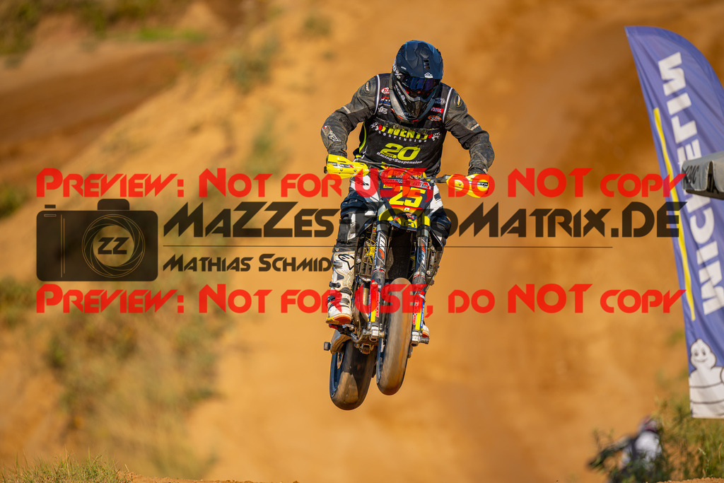 MaZZes-Fotomatrix-20260815-602094 | S2