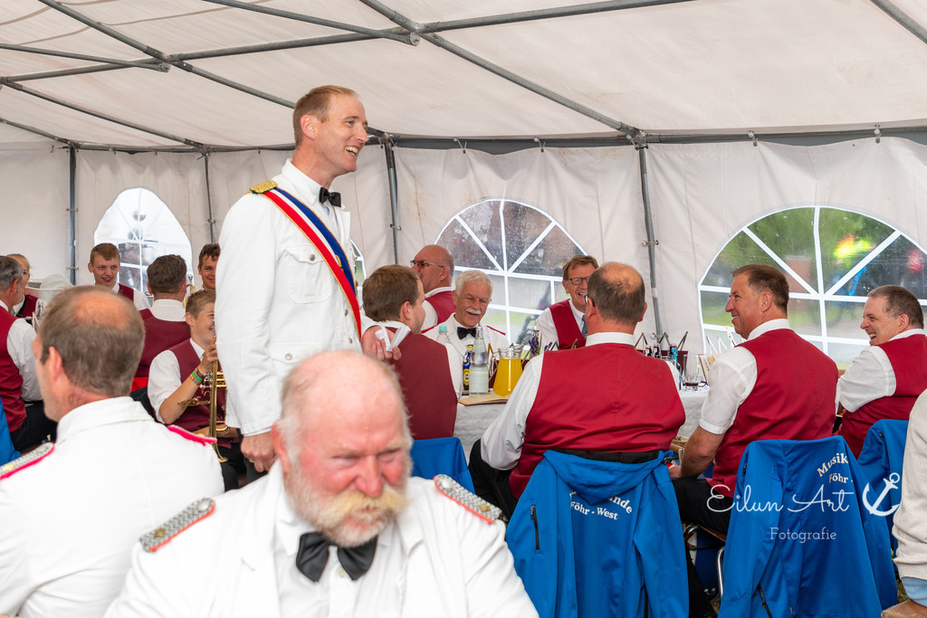 20240707-EAF_8554 | Eilun-Art-Fotografie Levke Martens, ihre Fotografin für Immobilien- und Landschaftsfotografie auf Föhr, Föhrer Motive als Poster, Leinwand, hinter Acrylglas oder stelle dir deinen eigenen Monatskalender zusammen, mit nur einem Klick