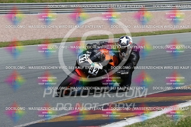 2016-07-01-PBK-3235 | Sportfotografie; SlowMotion; Video; Rennstrecke; Hafeneger; RSE; Speer; Trackday; Motorsportarena; Hockenheimring; Brno; Most; Barcelona; Valencia, Benny; Kaetzmer;