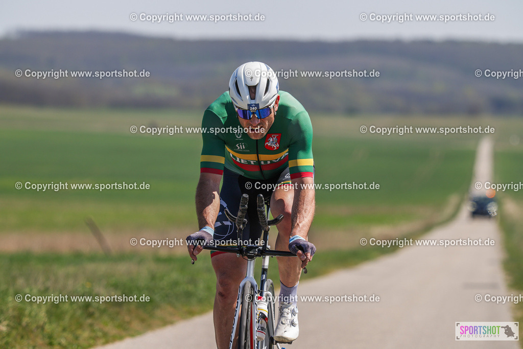 368A2703 | Neusiedlersee Radmarathon 2026@sportshot_your_pictrs #yourpictures#roadtowm2029 #nrm #neusiedlerseeradmarathon #neusiedlersee #neusiedlerseetourismus #burgenland #mörbisch #nrm26 #burgenlandtourismus #voglundco #poweredbyburgenlandtourismus #radsport #rad #marathon #ucigranfondo #visitburgenland #ucigranfondoworldseries