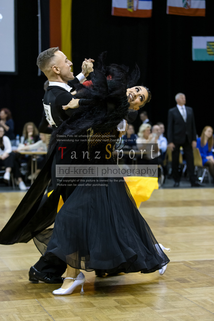 20241102_DC_HGR_Std_08742 | Tanzsportbilder, Standardtanz, Lateintanz, WDSF, DTV, LTVB, dancecomp, goc, hessen tanzt, blaues band der spree, walzer, tango, wiener walzer, slowfox, quickstepp, samba, rumba, cha-cha-cha, paso doble. jive, hd-kroft photography, turniertanzsport