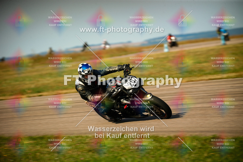 _MOT5820 | Hier findet Ihr Bilder von Touristenfahrten auf der Nürburgring Nordschleife oder von anderen Veranstaltungen die ich besucht habe. Viel Spass beim Durch Schauen 