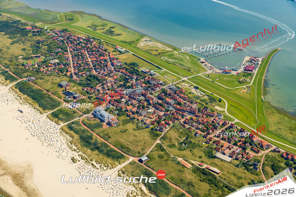 Vs Google Maps Juist - Die Luftaufnahme wurde 2025 vom UL-Flugzeug heraus erstellt ( keine Drohnenaufnahme ) - Hochauflösende Luftaufnahme - für Wandbilder und großformatige Ausdrucke geeignet. Das besondere Geschenk!Hier alle&nbsp;Infos zur Lizenzierung der LuftaufnahmeWir fliegen auch dieses Jahr wieder in Ihre Region um Luftbilder zu erstellen.- Luftbild anfragen