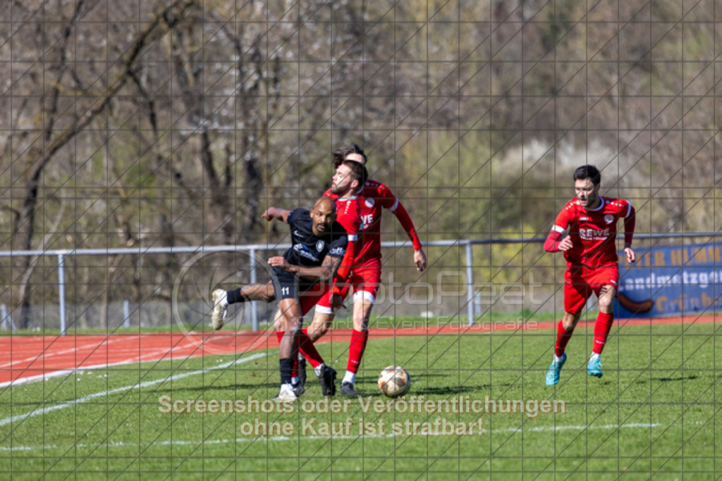 20250406_152834_0149 | #,1.FC Donzdorf (rot) vs. TSV Deizisau (schwarz), Fußball, Bezirksliga - Bezirk Neckar/Fils, 20. Spieltag, Saison 2024/2025, Rasenplatz Lautertal Stadion, Süßener Straße 16, 73072 Donzdorf, 06.04.2025 - 15:00 Uhr,Foto: PhotoPeet-Sportfotografie/Peter Harich