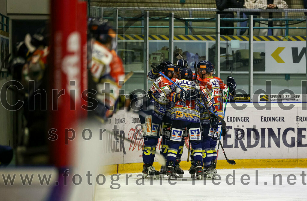 2022-12-09_126_TSV_Erding_gegen_EHC_Waldkraiburg | Erding, Deutschland, 09.12.2022:
Eishockey, Bayernliga 2022 / 2023, 19. Spieltag, TSV Erding gegen EHC Waldkraiburg, Endergebnis: 9:2

Foto: Christian Riedel / fotografie-riedel.net
