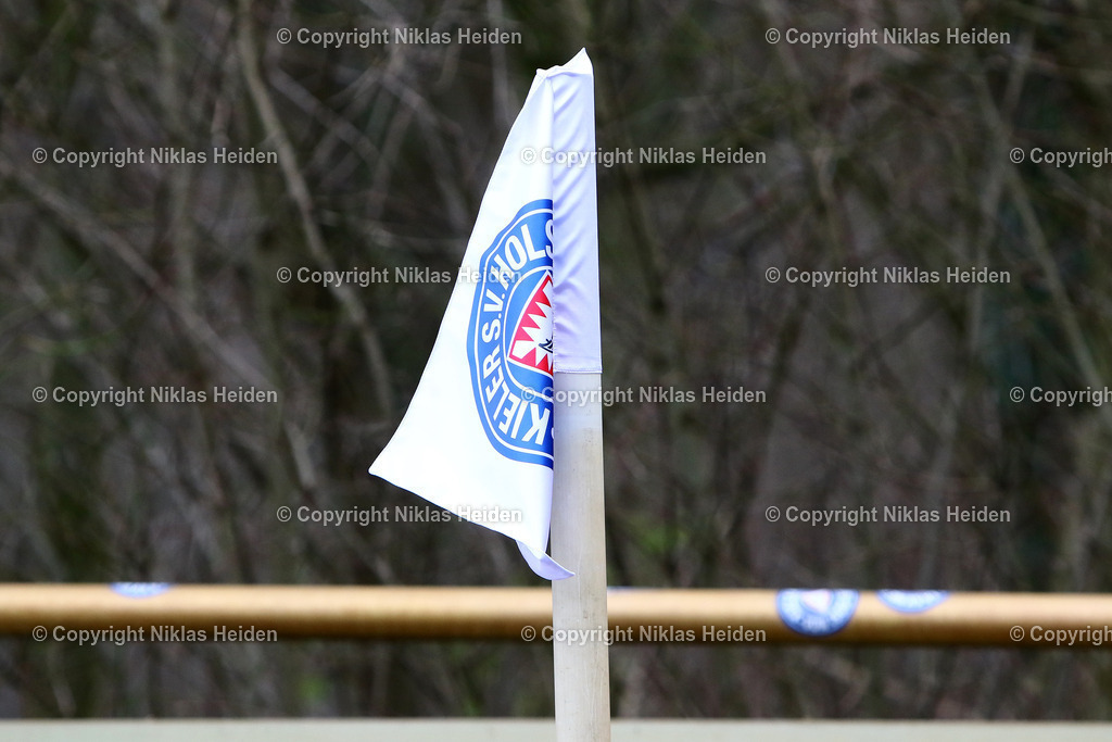 NH_HolsteinKielU23_SVDrochtersenAssel_RegionalligaNord_02032024 | Eckfahne von Holstein Kiel im Citti-Fußball-Park

Regionalliga Nord I 24. Spieltag I 02.03.2024