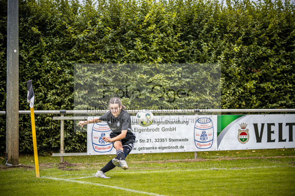 SG Bohmte/Ostercappeln/Schwagstorf - SG Hollenstede / Schwagstorf | Fr.-BZL Weser-Ems Süd · 1. Damen - SG Hollenstede / Schwagstorf · Sportplatz - Realisiert mit Pictrs.com