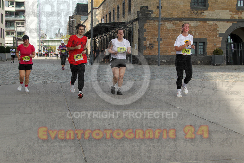250920_1337_EV4_6304 | Sportfotografie im Rhein-Sieg Kreis, Köln, Bonn, NRW, Rheinland Pfalz, Hessen, etc. Unser Tätigkeitsfeld umfasst den Laufsport vom Volkslauf über den Marathon, Duathlon, Triathon bis zum Ultralauf wie Kölnpfad Ultra oder Schindertrail.