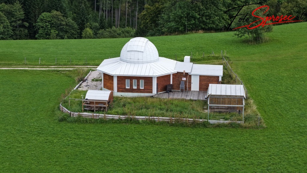 dji_fly_20250824_145628_0037_1756041922117_photo | Mit meiner Kamera halte ich besondere Augenblicke, faszinierende Landschaften und interessante Details fest. Dabei entstehen ganz unterschiedliche Aufnahmen – von stimmungsvollen Landschaftsfotografien und beeindruckenden Drohnenaufnahmen über Pressefotos - Realisiert mit Pictrs.com