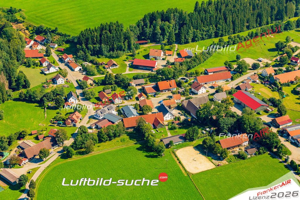 Schrägluftbild  Rupprechts  Bad Wurzach - Das Luftbild wurde 2025 vom UL-Flugzeug heraus erstellt ( keine Drohne ) - Hochauflösende Luftaufnahme -Nicht vergleichbar mit Google Maps oder Satelittenbilder- Die Geschenkidee !Mit Lizenz und Bildrechte bestellbar