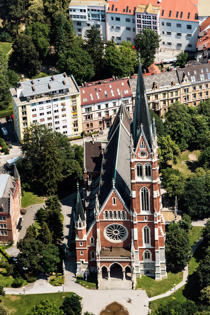 dr__0012174.jpg | GRAZ 20.07.2018 Kirchengebäude Herz-Jesu Kirche in Graz in Steiermark, Österreich. // Church building Herz-Jesu Kirche in Graz in Steiermark, Austria. Foto: Daniel Reiter
