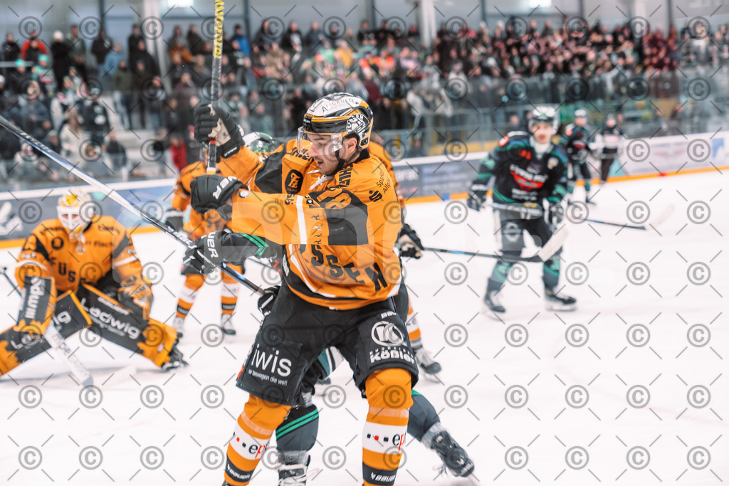Alligators_vs_Fuessen_21.11.2025-067 | Die Fotogalerie von Daddel: professionelle Bilder von Sport, Events und Unternehmen aus Franken. Jetzt Galerien durchstöbern und Lieblingsfotos bestellen. - Realisiert mit Pictrs.com