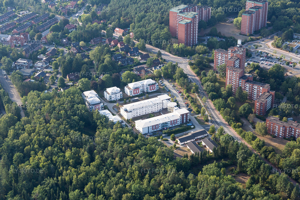 Luftbild: Städtisches Pflegezentrum Lüneburg GmbH im Ortsteil Kaltenmoor in Lüneburg im Bundesland Niedersachsen in Deutschland. Foto: IMG_110024.jpg vom 16.08.2018 durch Werner Riehm/FLY-FOTO.de
