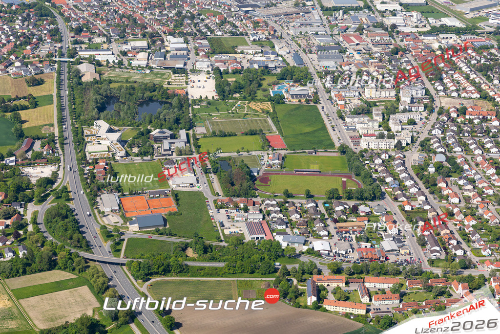 Das Luftbild der Stadt Ergolding wurde 2021 vom Flugzeug heraus erstellt (keine Drohne) Aufnahmehöhe ca.450 Meter- hohe Bildauflösung und Druck-Qualität garantiert!