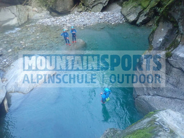 P2010060 | Bestelle die Bilder deines Berg- oder Wasser-Abenteuers mit Mountain Sports bequem von zu Hause aus direkt über unseren Online Fotoshop von pictrs.com. - Realisiert mit Pictrs.com