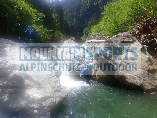 P7180048 | Bestelle die Bilder deines Berg- oder Wasser-Abenteuers mit Mountain Sports bequem von zu Hause aus direkt über unseren Online Fotoshop von pictrs.com. - Realisiert mit Pictrs.com