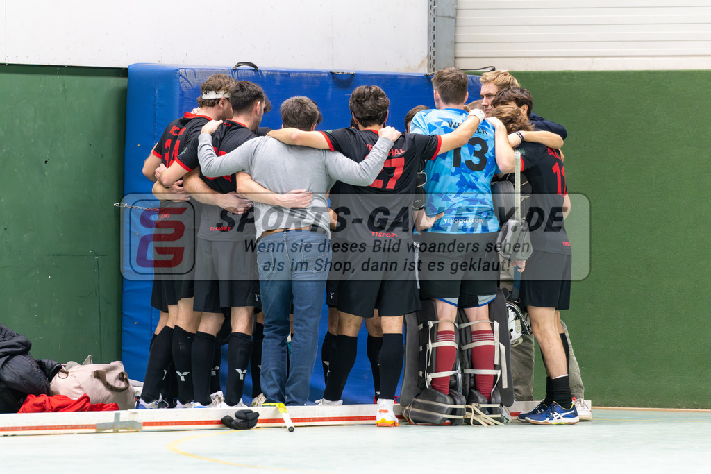 SFE_20251213_0010 | Köln, Deutschland, 13.12.2025:  Hockey 1. Bundesliga Herren Rot-Weiss - DSD Düsseldorf im KTHC Stadion Rot-Weiss Köln Tennis and Hockey Club am 13.12.2025 in Köln, Deutschland. (Foto von Fehrmann)Köln, Germany, 13.12.2025: Hockey 1. Bundesliga Herren Rot-Weiss - DSD Düsseldorf in KTHC Stadion Rot-Weiss Köln Tennis and Hockey Club at 13.12.2025 in Köln, Deutschland. (Foto from Fehrmann)