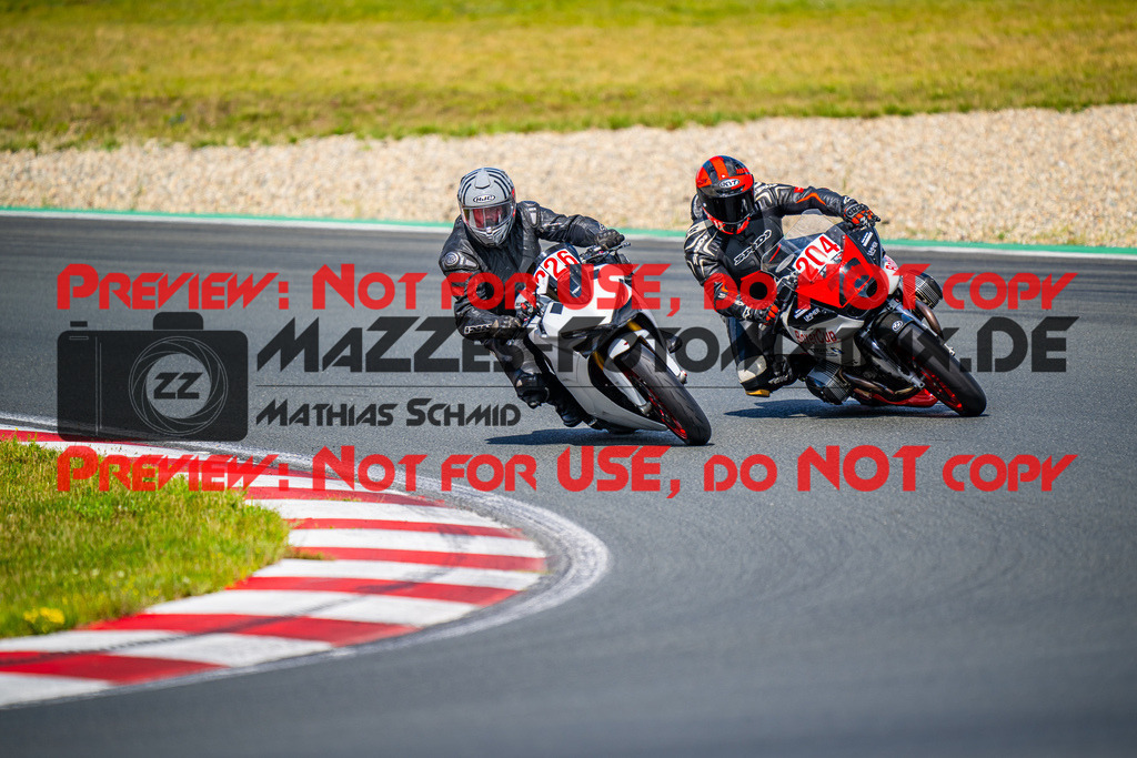 MaZZes_FotoMatrix_240724_6007705_2-333 | ROT